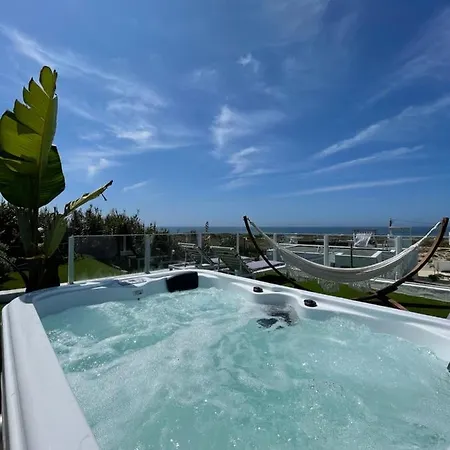 We Surf House Couette-café