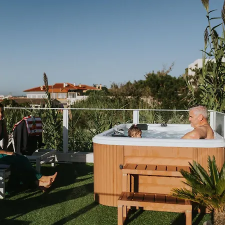 We Surf House Couette-café Figueira da Foz