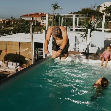 We Surf House לינה וארוחת בוקר