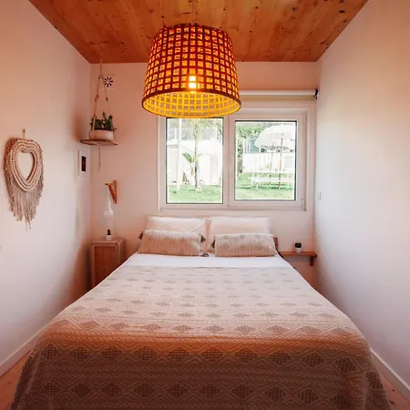 We Surf House Bed and Breakfast 3*