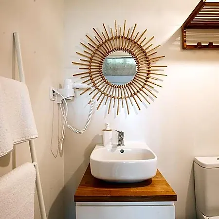 We Surf House 3*