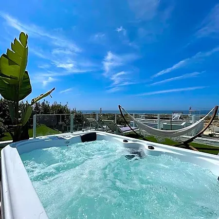 We Surf House Panzió