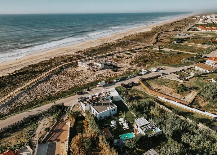 We Surf House Bed and Breakfast 3*